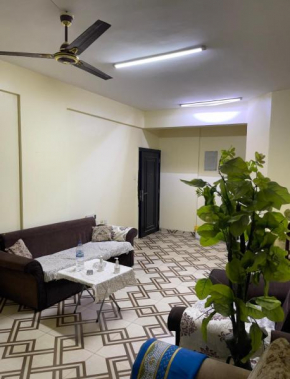 Apartment near bus station & market with sea view